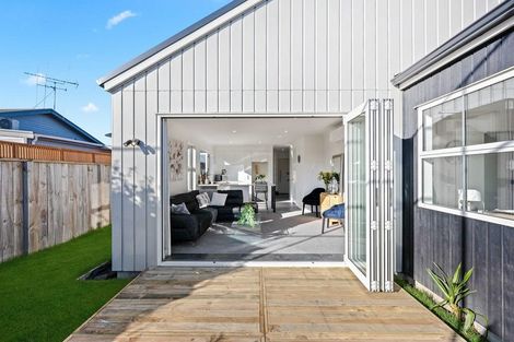 Photo of property in 8 Bentley Lane, Leamington, Cambridge, 3432