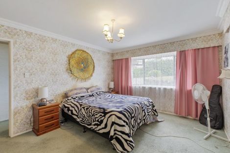 Photo of property in 47 Omokoroa Road, Omokoroa, 3114