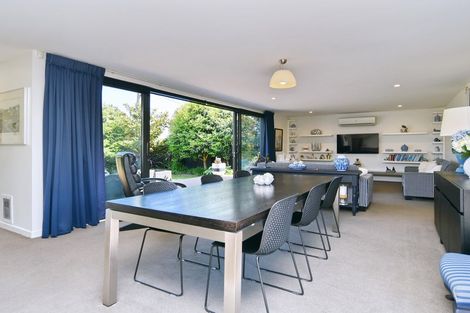 Photo of property in 102 Hills Road, Edgeware, Christchurch, 8013