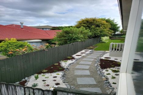 Photo of property in 25 Tralee Terrace, Dannemora, Auckland, 2016