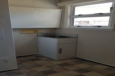 Photo of property in 24 Burns Street, Tawhero, Whanganui, 4501