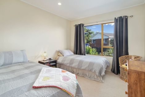 Photo of property in 11 Banbury Place, Mangere Bridge, Auckland, 2022