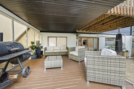 Photo of property in 23 Tainui Road, Titirangi, Auckland, 0604