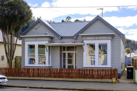 Photo of property in 10 Northumberland Street, North East Valley, Dunedin, 9010
