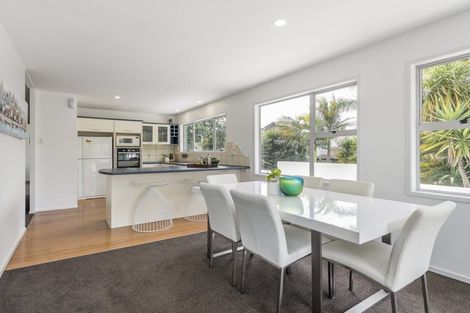 Photo of property in 41 Ladies Mile, Manly, Whangaparaoa, 0930