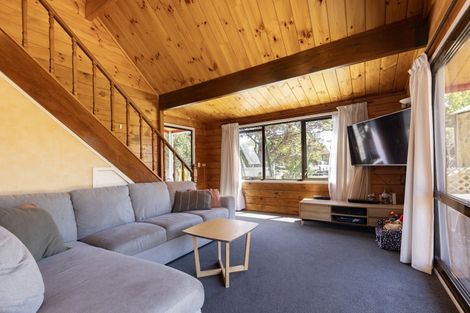 Photo of property in 14 Muscat Place, Henderson, Auckland, 0612