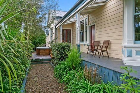 Photo of property in 20 Queen Street, Cambridge, 3434