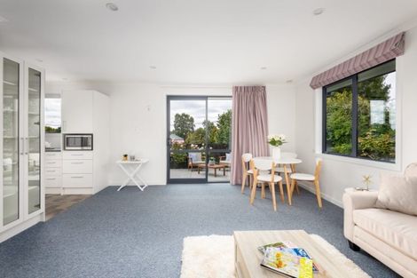 Photo of property in 1/241 Fifield Terrace, Opawa, Christchurch, 8023