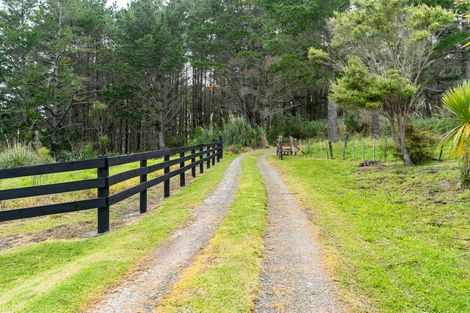 Photo of property in 1308 Bickerstaffe Road, Maungaturoto, 0587