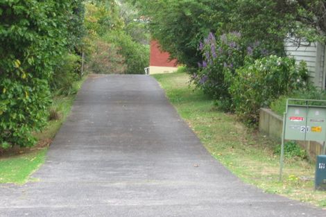 Photo of property in 1/21 Domain Road, Glenfield, Auckland, 0629