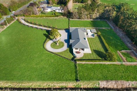 Photo of property in 408 Aranui Road, Kairanga, Palmerston North, 4475