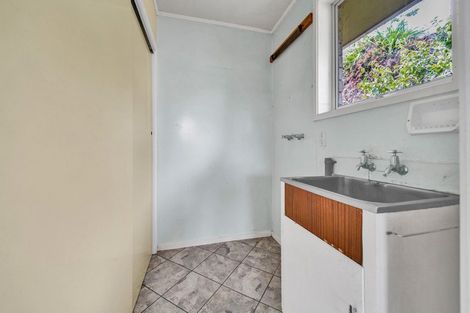 Photo of property in 43a Cumberland Street, Merrilands, New Plymouth, 4312