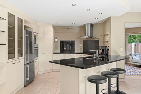 Photo of property in 1 Henridge Place, Avonhead, Christchurch, 8042