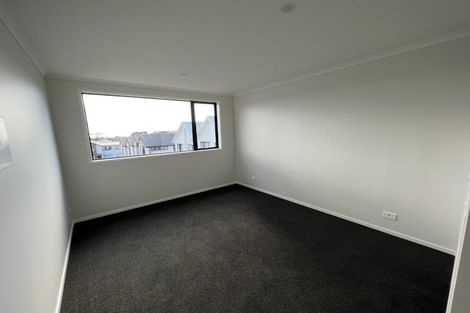 Photo of property in 17 Seafarer Crescent, Stanmore Bay, Whangaparaoa, 0932