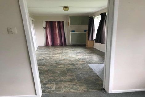 Photo of property in 58 Glendale Road, Glen Eden, Auckland, 0602