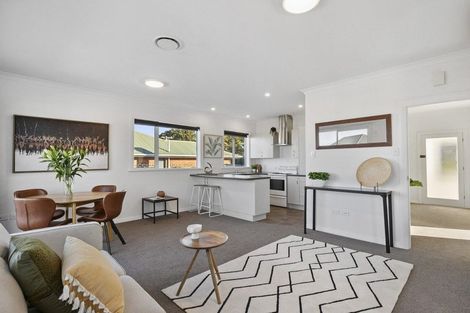 Photo of property in 43 Isadore Road, Saint Clair, Dunedin, 9012