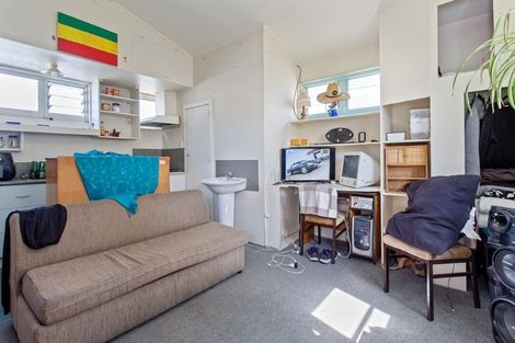 Photo of property in 17 Havelock Street, Phillipstown, Christchurch, 8011