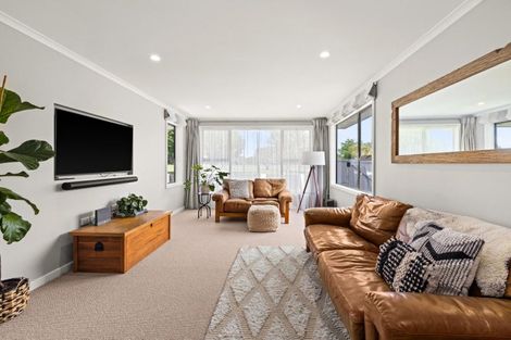 Photo of property in 114 Freyberg Avenue, Tamatea, Napier, 4112