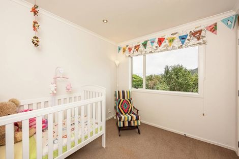 Photo of property in 42a Landsdowne Terrace, Karori, Wellington, 6012