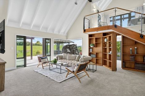 Photo of property in 333 Tuhimata Road, Paerata, Drury, 2578