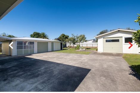 Photo of property in 6 Memorial Park Avenue, Haumoana, 4102