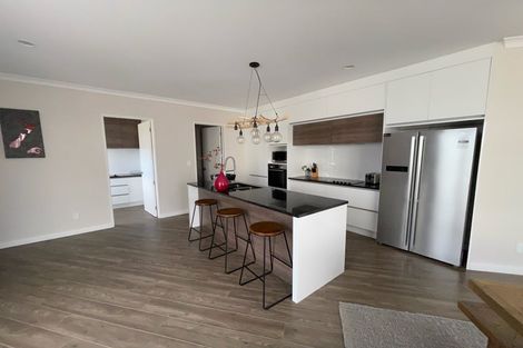 Photo of property in 13 Tawatawa Street, Long Bay, Auckland, 0630