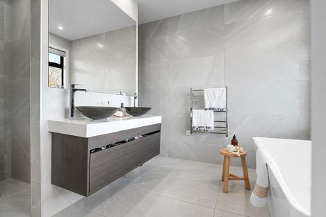 Photo of property in 2221 River Road, Horsham Downs, Hamilton, 3281