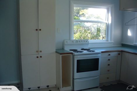 Photo of property in 24 Black Rock Road, Newlands, Wellington, 6037