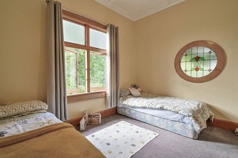 Photo of property in 2553 Taihape Road, Sherenden, Hastings, 4179