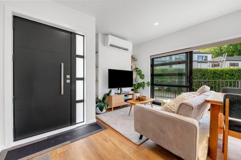 Photo of property in 16 Grove Lane, Pakuranga, Auckland, 2010