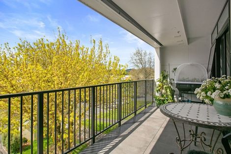 Photo of property in 204/86 Alpha Street, Cambridge, 3434