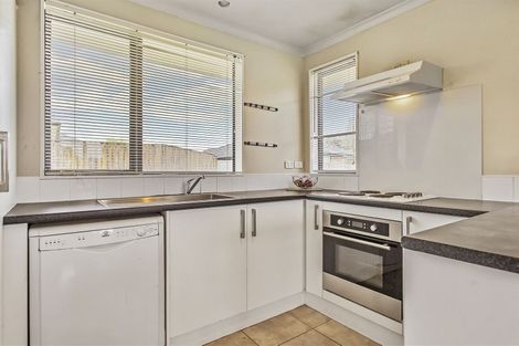 Photo of property in 39 Misty Valley Drive, Henderson, Auckland, 0612