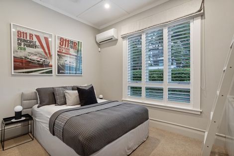 Photo of property in 17 West End Road, Herne Bay, Auckland, 1022