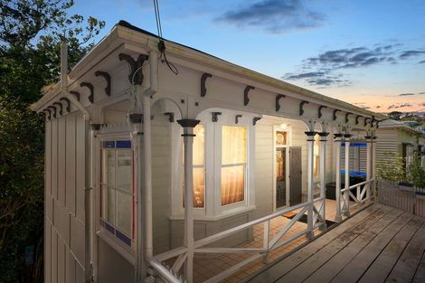 Photo of property in 28 Devon Street, Aro Valley, Wellington, 6021