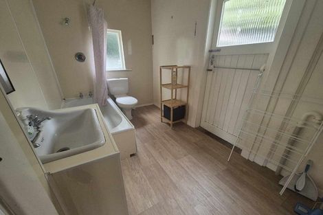 Photo of property in 21 Manuka Street, Otaki Beach, Otaki, 5512