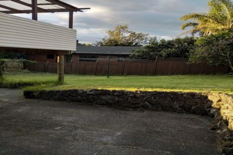 Photo of property in 5 Maui Pomare Street, Blockhouse Bay, Auckland, 0600