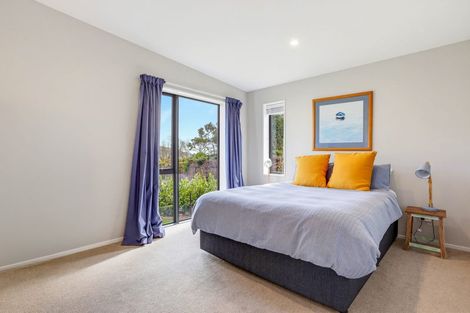 Photo of property in 13 Matuku Lane, Heathcote Valley, Christchurch, 8022