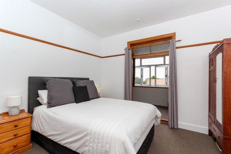 Photo of property in Devonport Apartments, 42/127 Saint Aubyn Street, New Plymouth, 4310