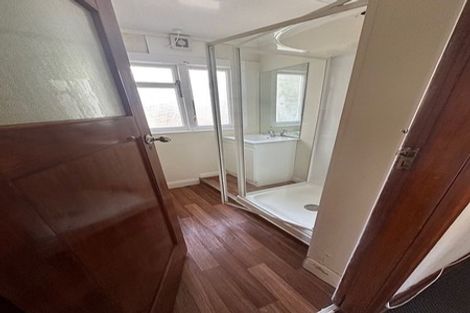 Photo of property in Elms Court Flats, 3/367 The Terrace, Te Aro, Wellington, 6011