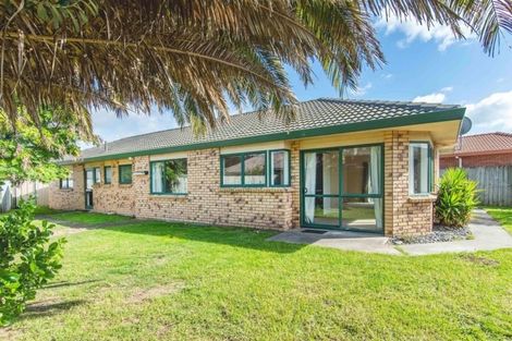 Photo of property in 15 Romana Crescent, Papamoa Beach, Papamoa, 3118