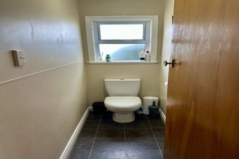 Photo of property in 12 Park Road, West End, Palmerston North, 4412