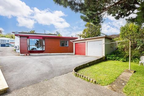 Photo of property in 226 Dowse Drive, Maungaraki, Lower Hutt, 5010