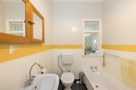 Photo of property in 55 Argyle Avenue, Takaro, Palmerston North, 4410