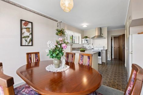 Photo of property in 14 Poplar Grove, Whalers Gate, New Plymouth, 4310