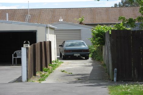 Photo of property in 37 Saint Johns Street, Woolston, Christchurch, 8062