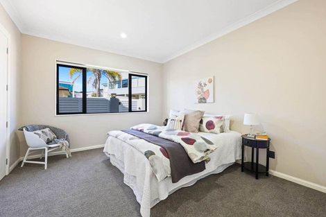 Photo of property in 41 Compass Way, Half Moon Bay, Auckland, 2012