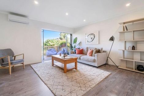 Photo of property in 1/10 Bryers Place, Bayview, Auckland, 0629