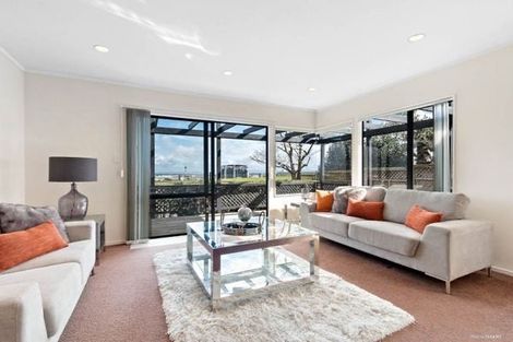 Photo of property in 16a Wilisa Rise, Goodwood Heights, Auckland, 2105