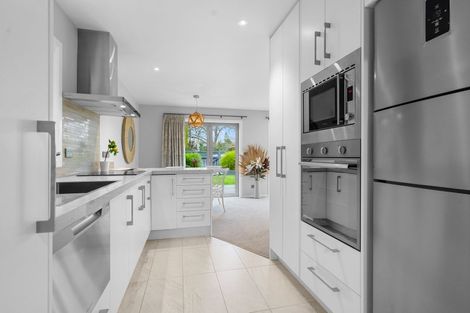 Photo of property in 2/14 Thornton Road, Cambridge, 3434