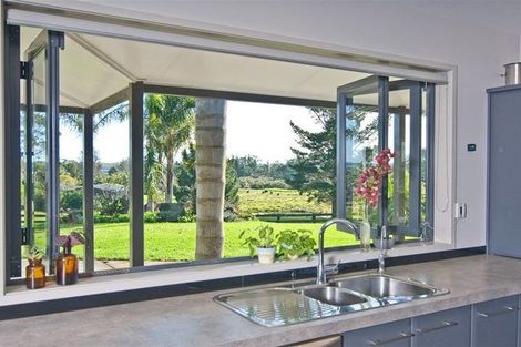 Photo of property in 92a Edmonds Road, Kerikeri, 0293